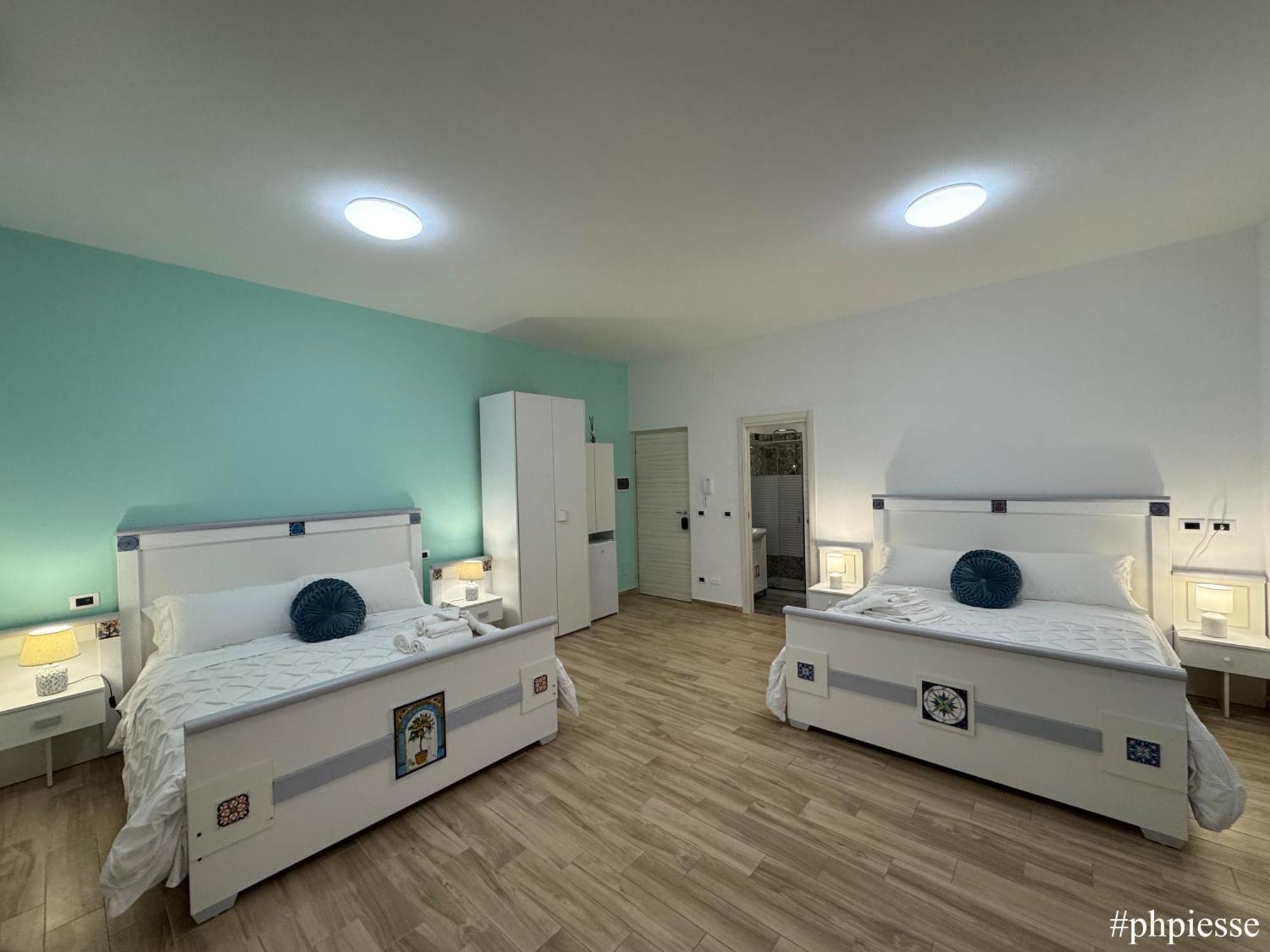 Emerella Luxury Suites-Siderno Lungomare Exterior photo