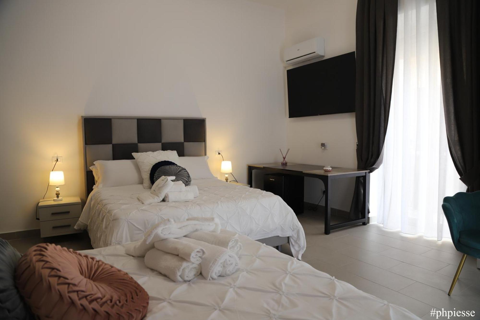 Emerella Luxury Suites-Siderno Lungomare Exterior photo