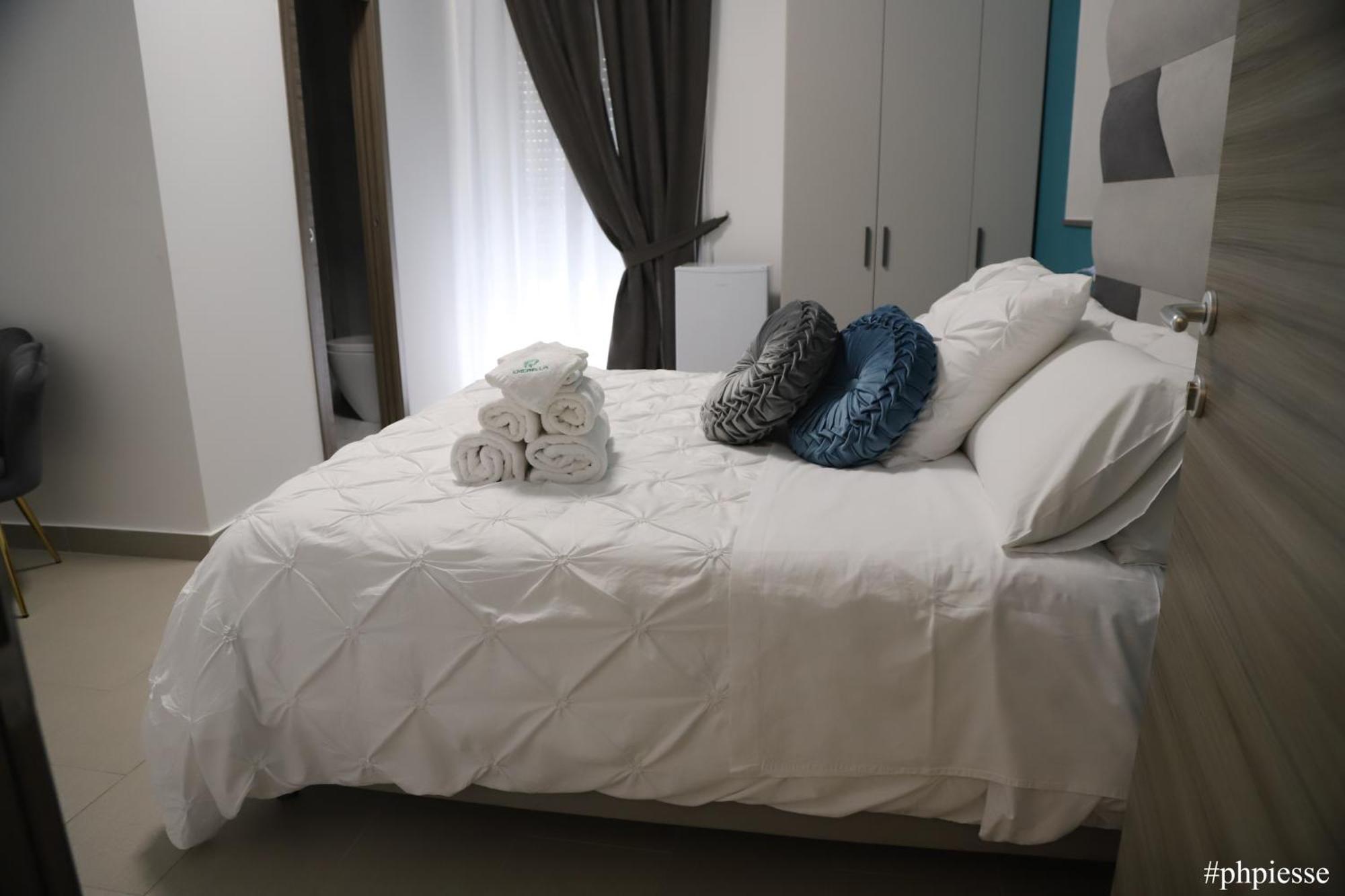 Emerella Luxury Suites-Siderno Lungomare Exterior photo
